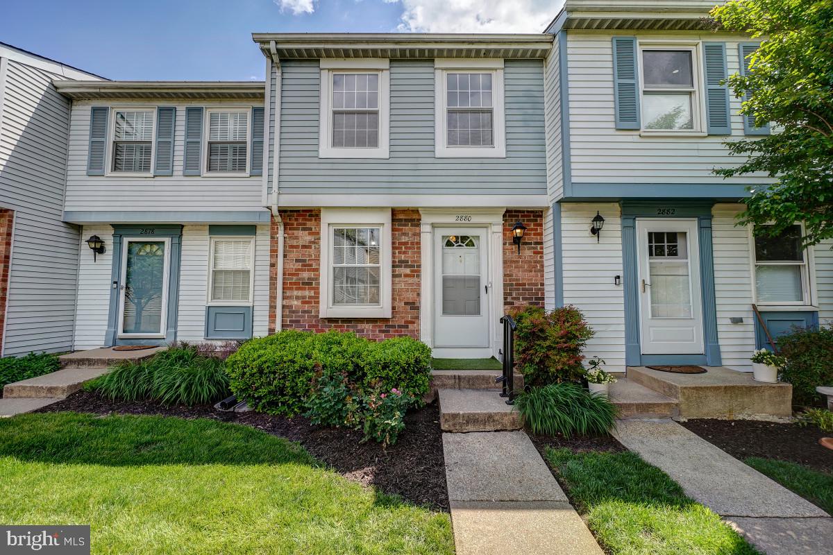 2880 S Meade Street, Arlington