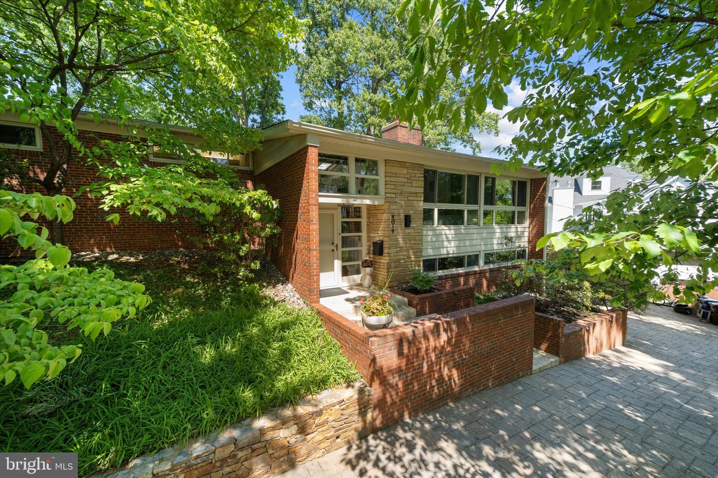 4019 25th Street N, Arlington