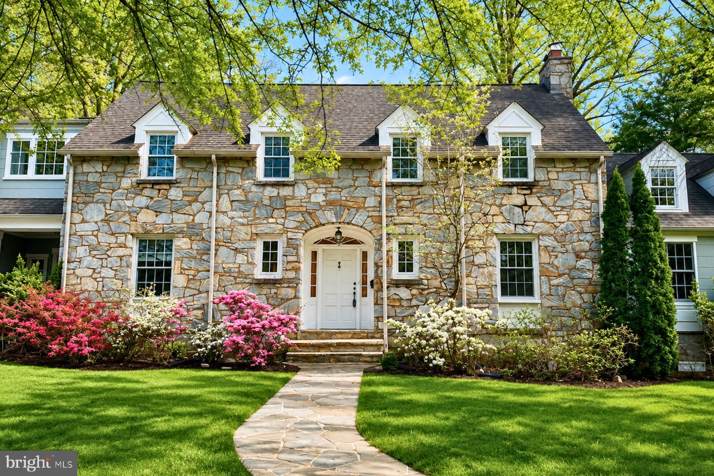 5934 16th Street N, Arlington