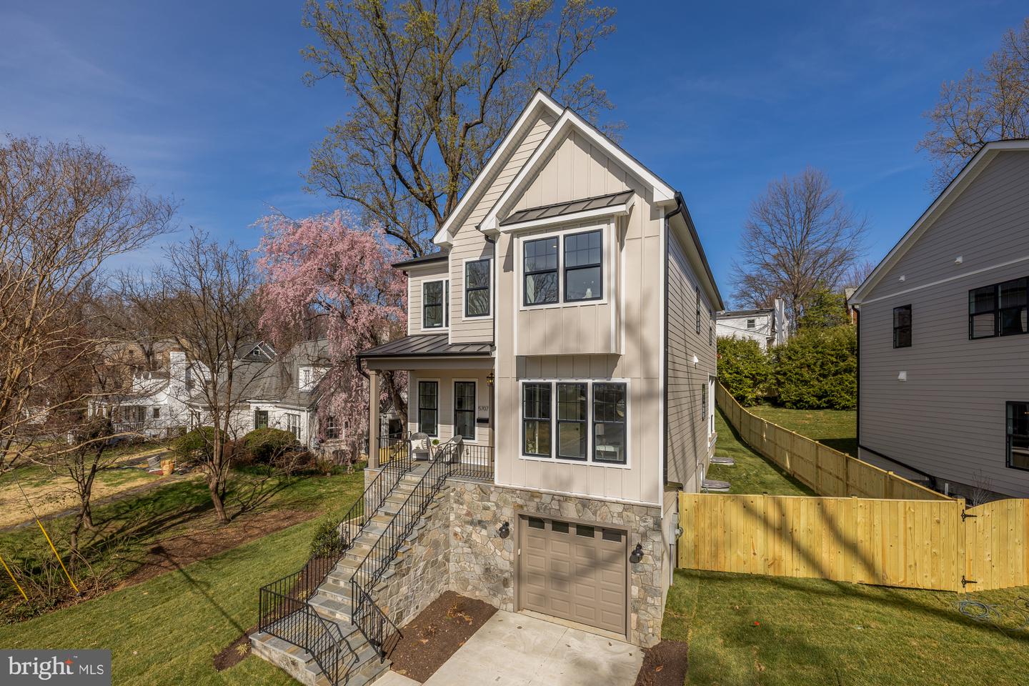 5707 9th Street N, Arlington