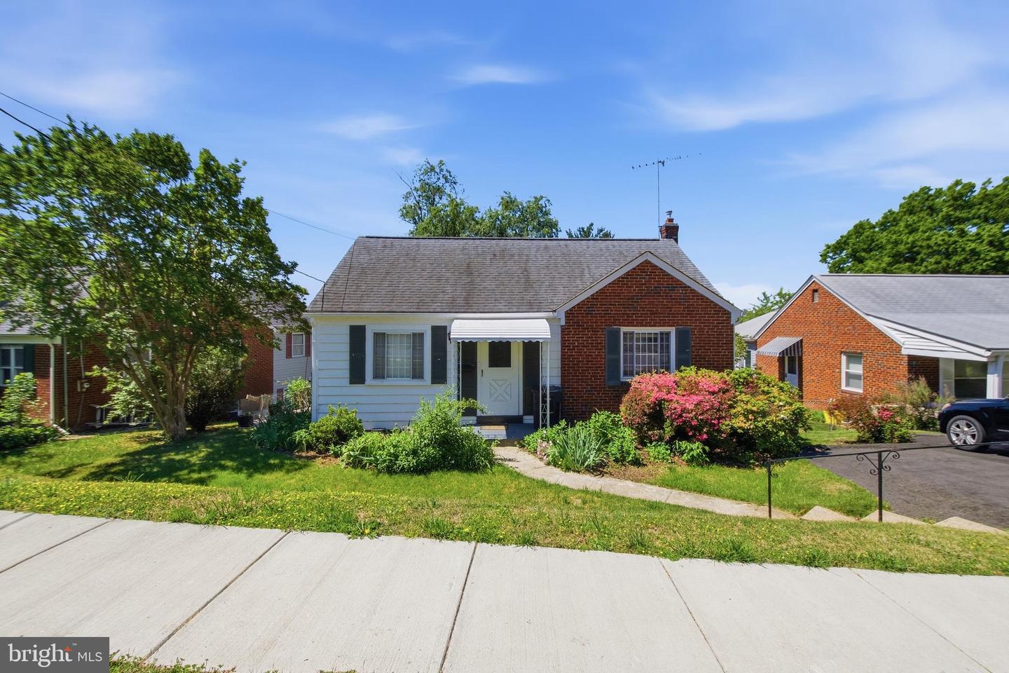 1914 S Quincy Street, Arlington