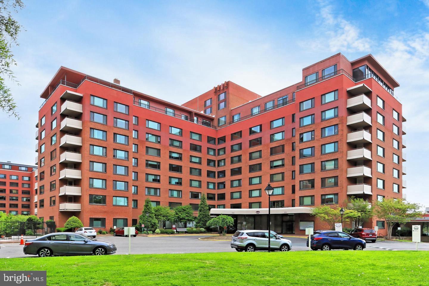 1011 Arlington Boulevard #513, Arlington