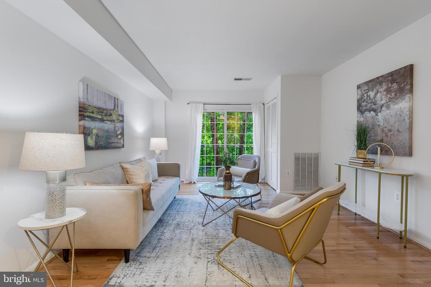 2050 N Calvert Street #104, Arlington