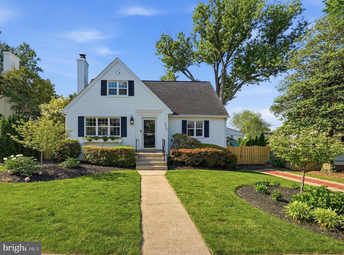 6216 28th Street N, Arlington