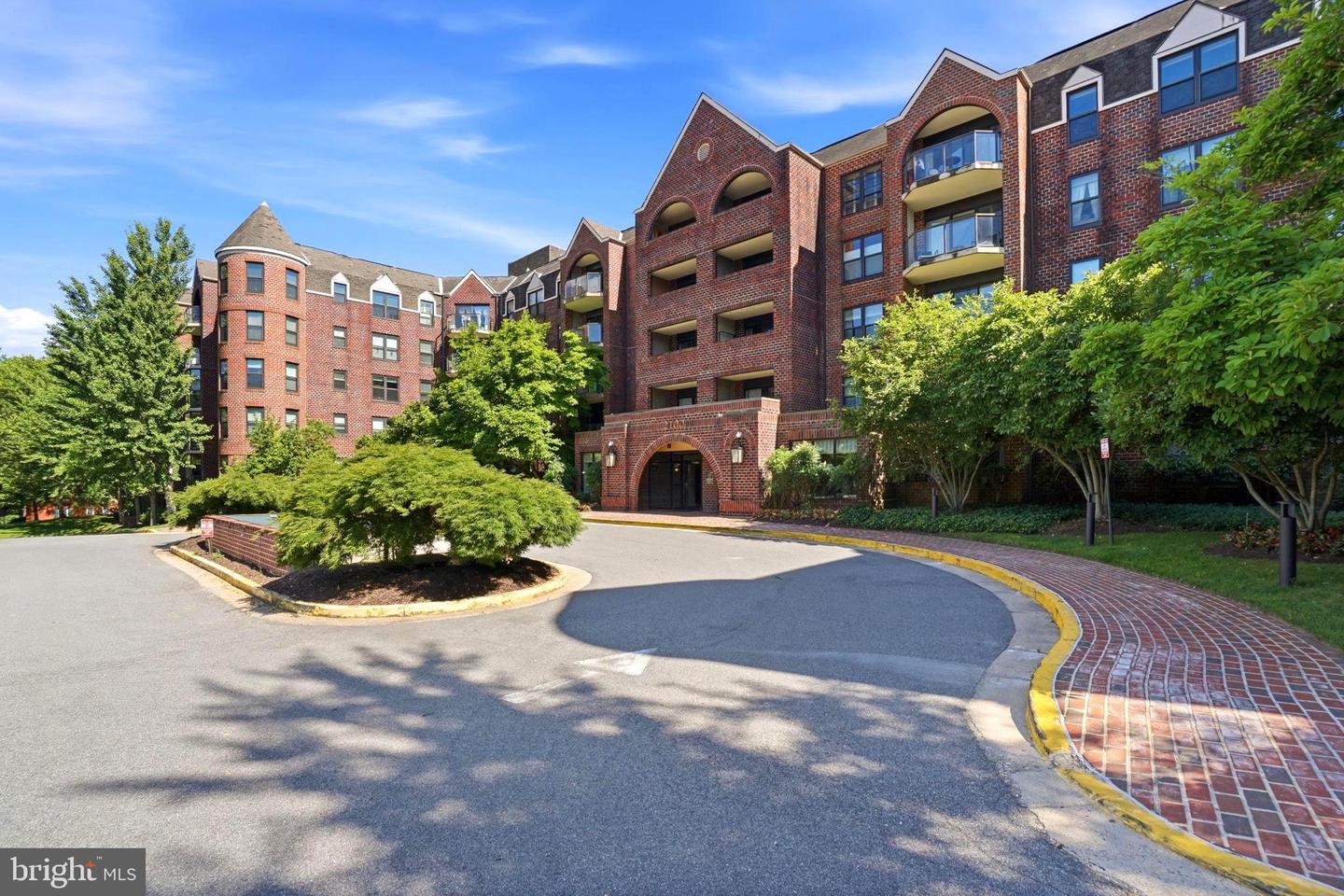 2100 Lee Highway #219