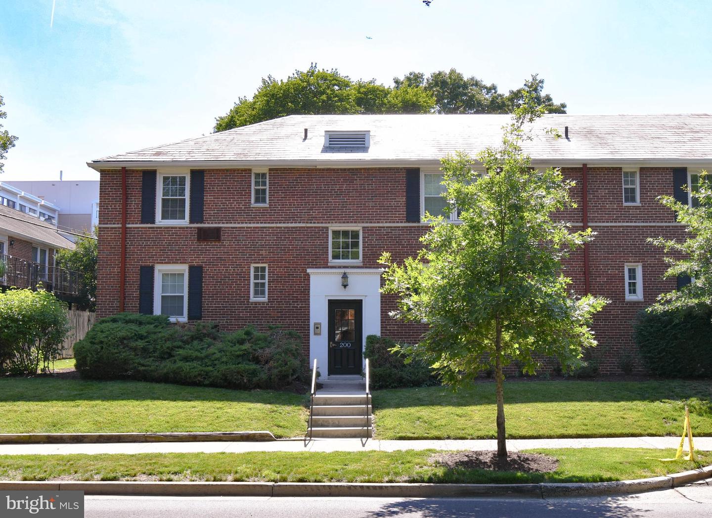200 N George Mason Dr # 200-2