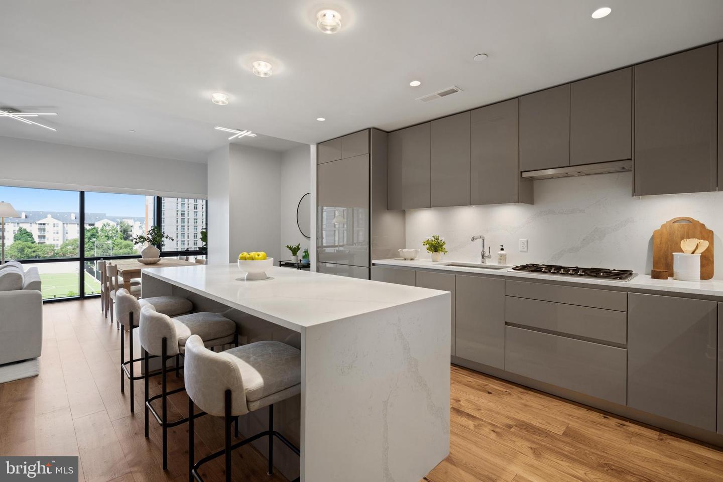 1781 N Pierce Street #501