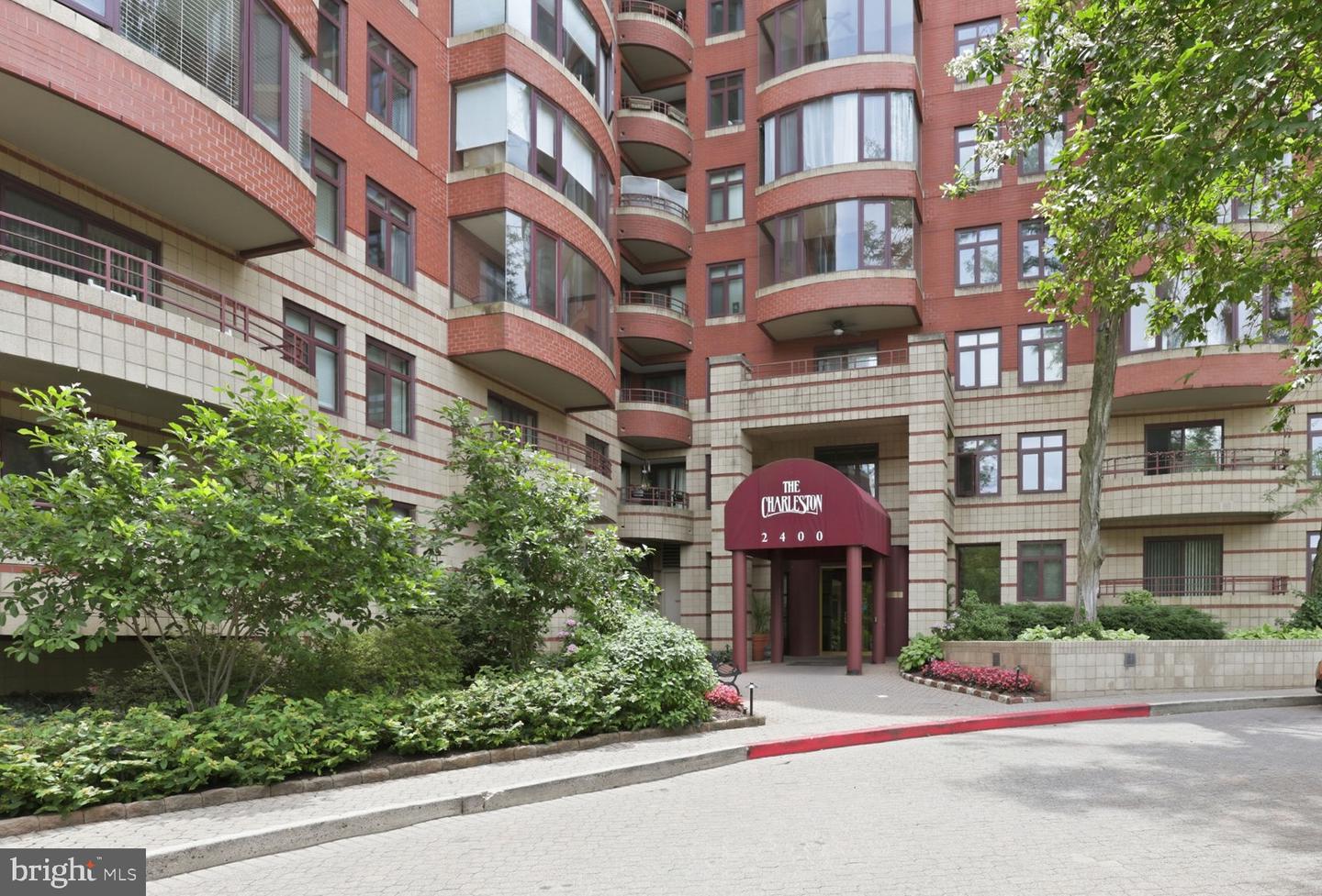 2400 Clarendon Boulevard #815