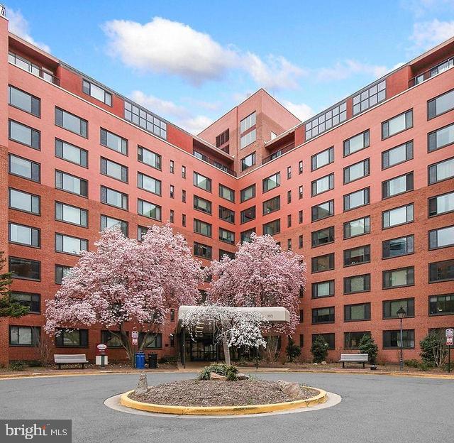 1021 Arlington Boulevard #911, Arlington