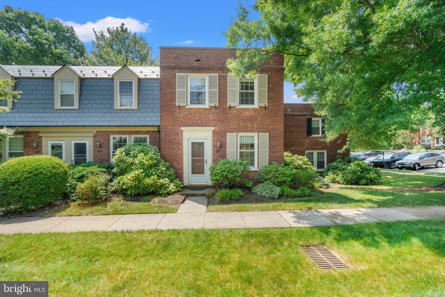 1021 S Barton Street #124