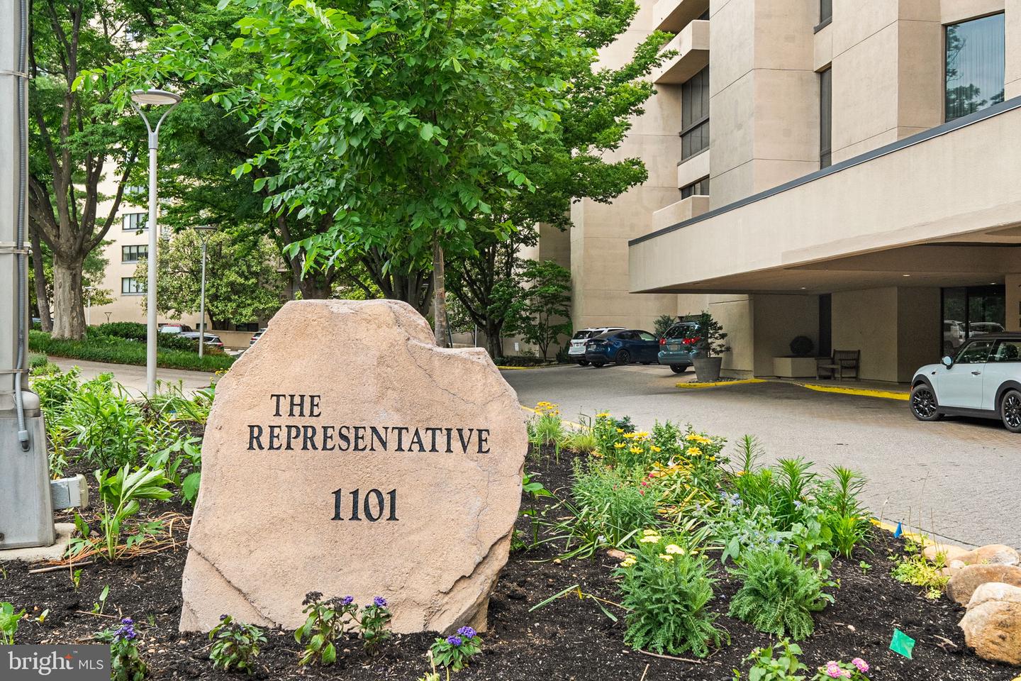 1101 S Arlington Ridge Road #212