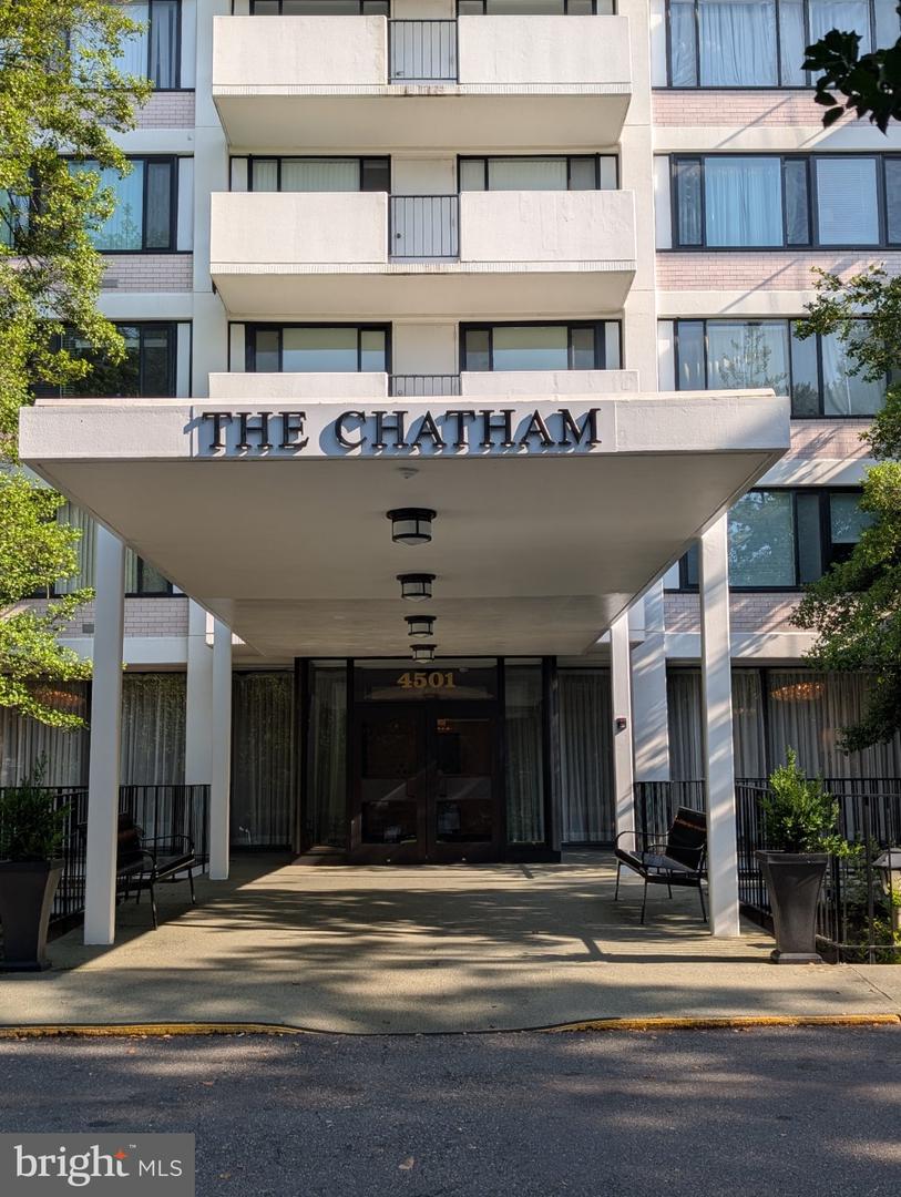 4501 Arlington Blvd # 413
