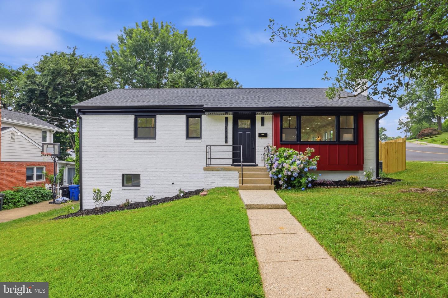 5940 4th Street N