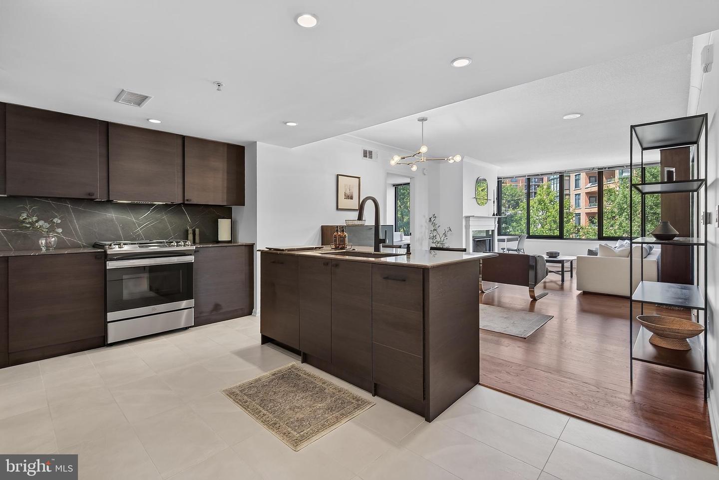 2220 Fairfax Drive #406