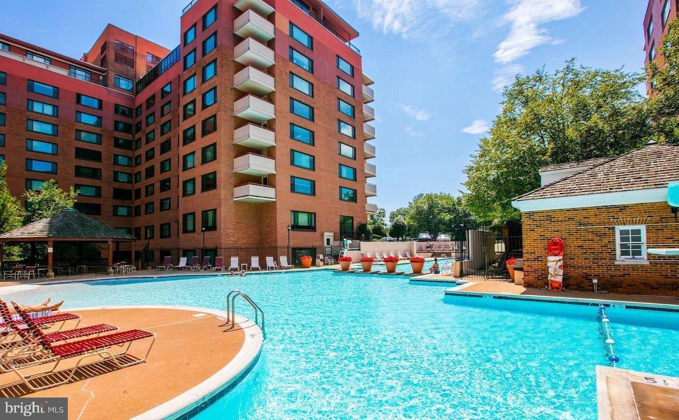 1111 Arlington Boulevard #329