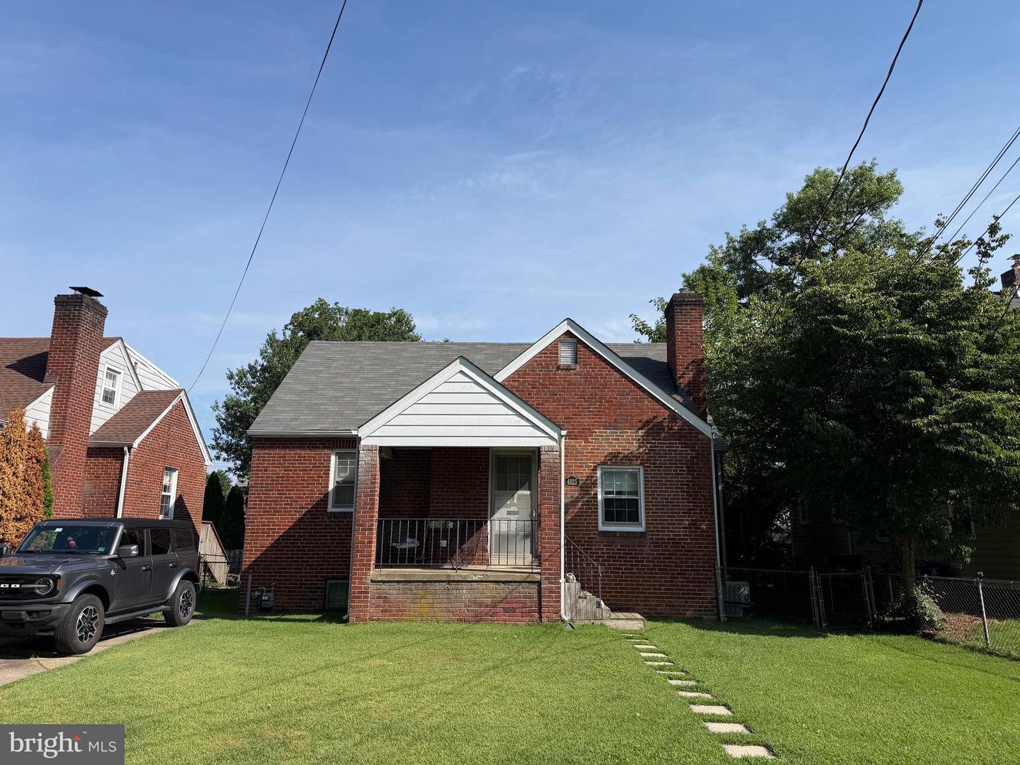 4825 25th Road N