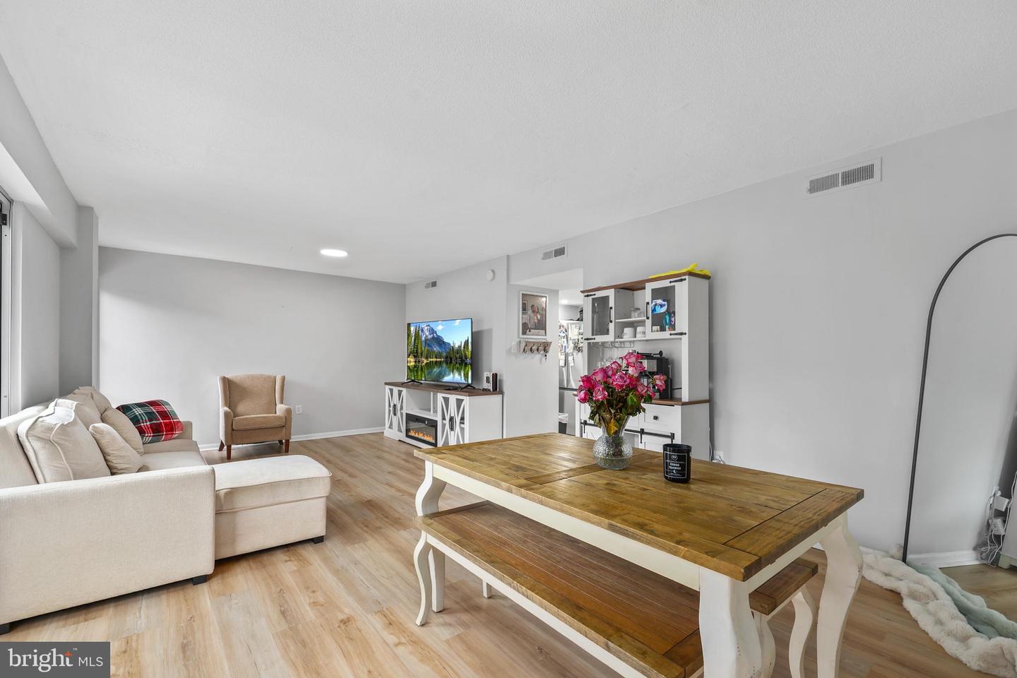 1300 Army Navy Drive #320