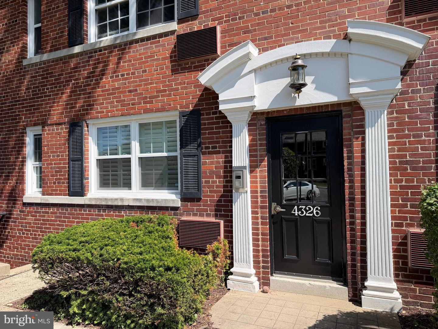 4326 N Pershing Drive #43261