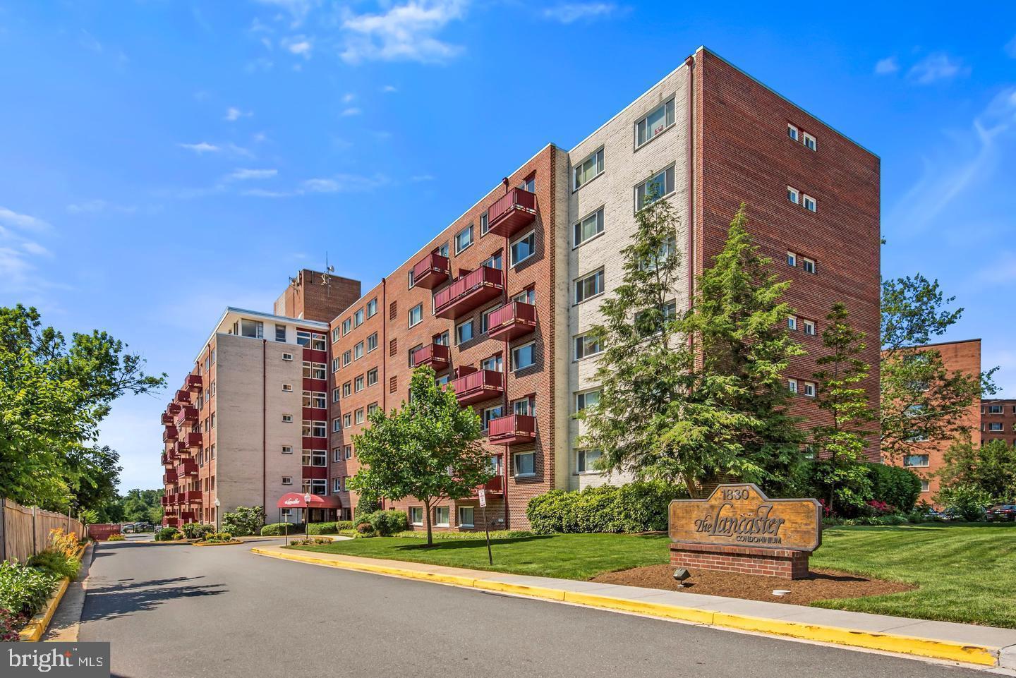 1830 Columbia Pike E #216