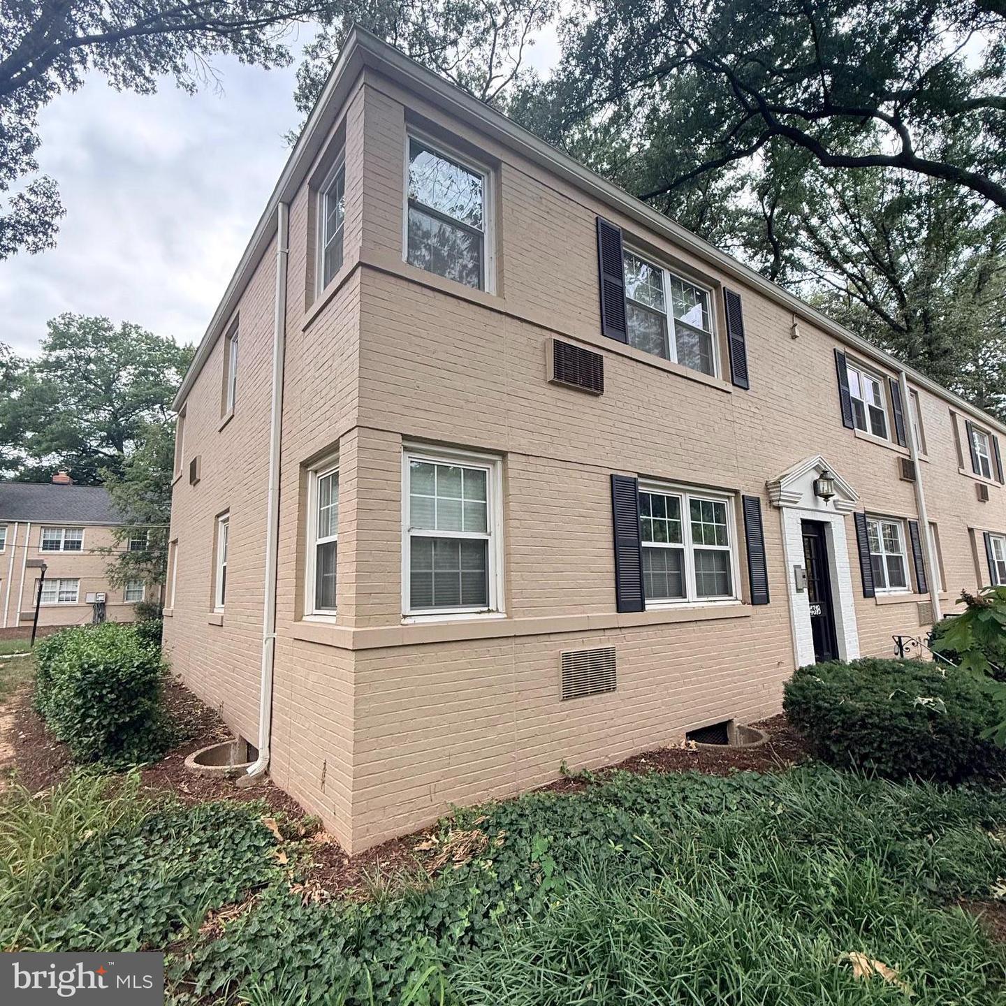 4318 N Pershing Drive #43181