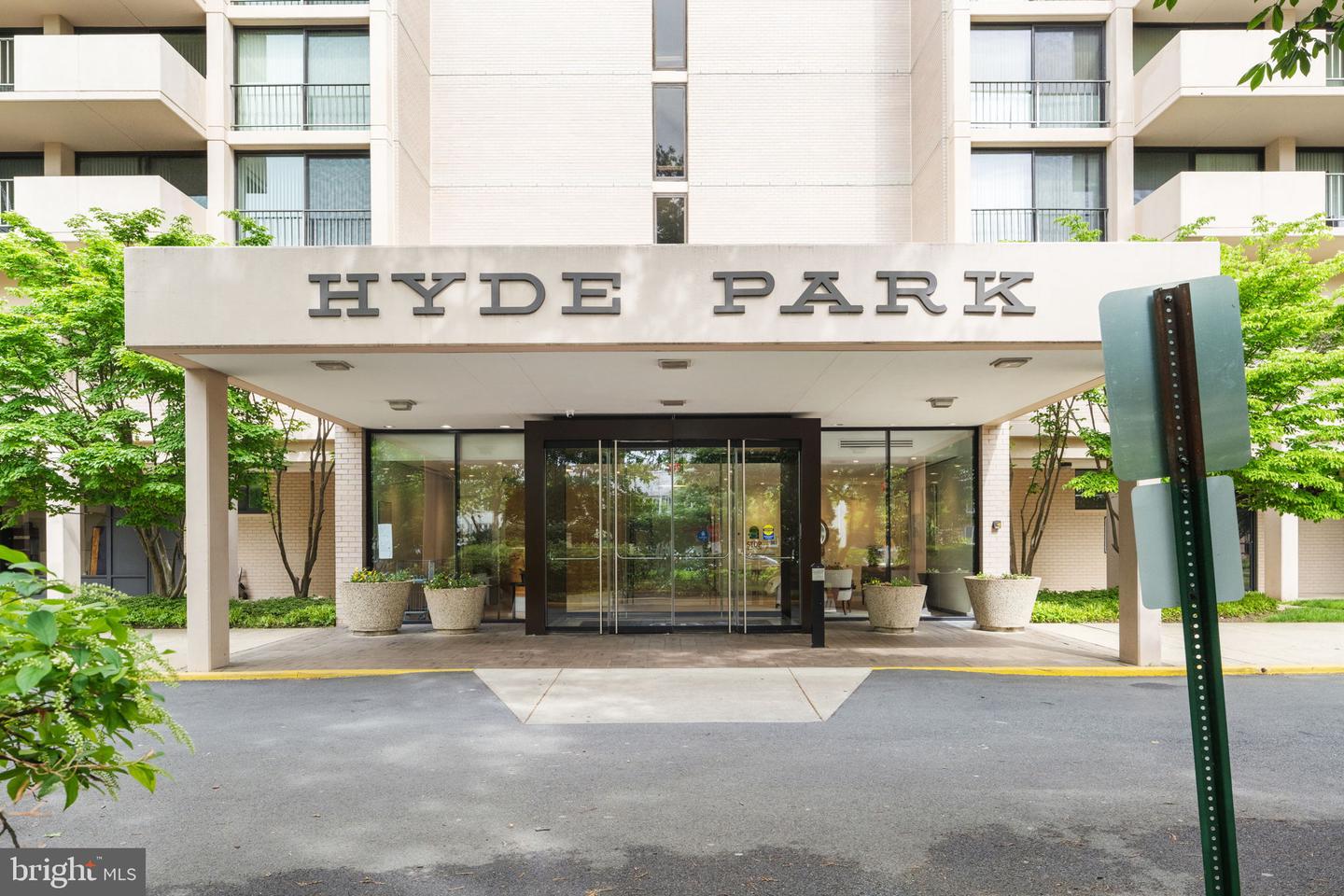 4141 N Henderson Road #1026