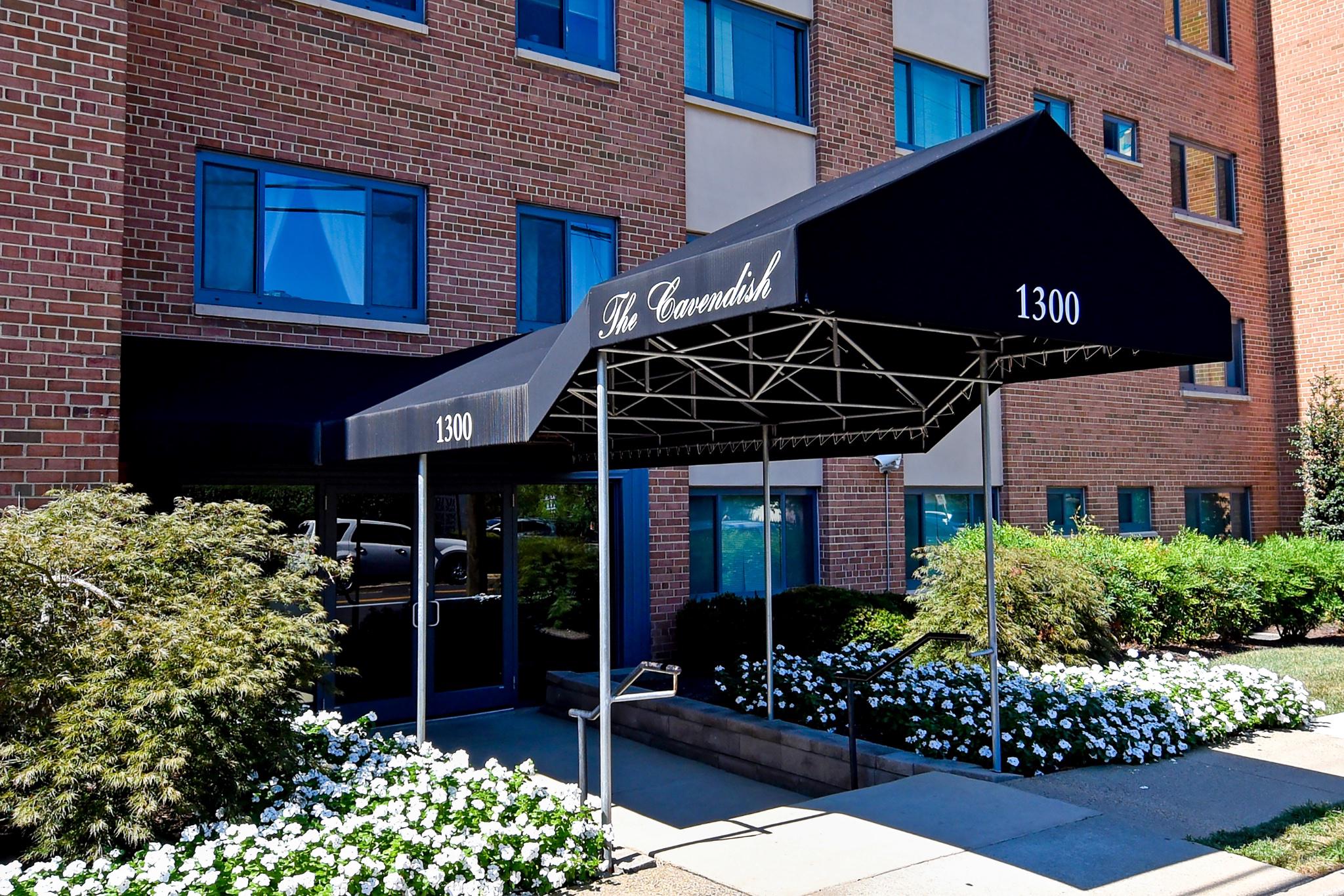 1300 S Arlington Ridge Road #204