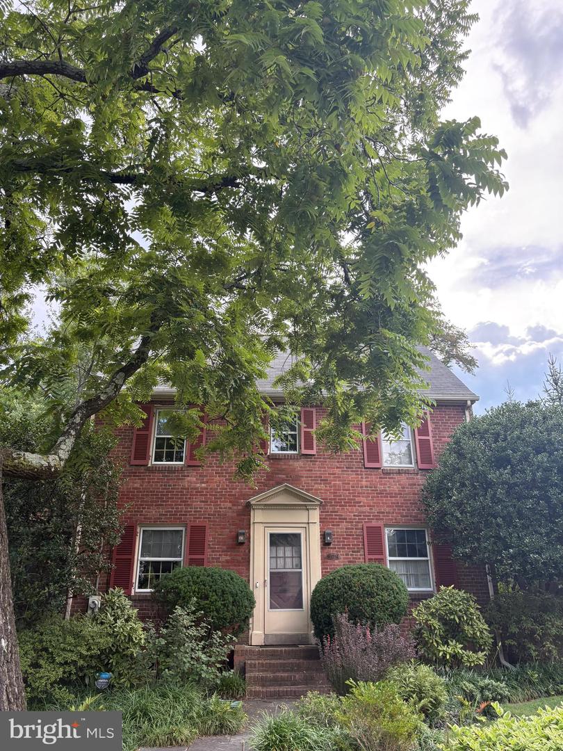 1522 N Buchanan Street