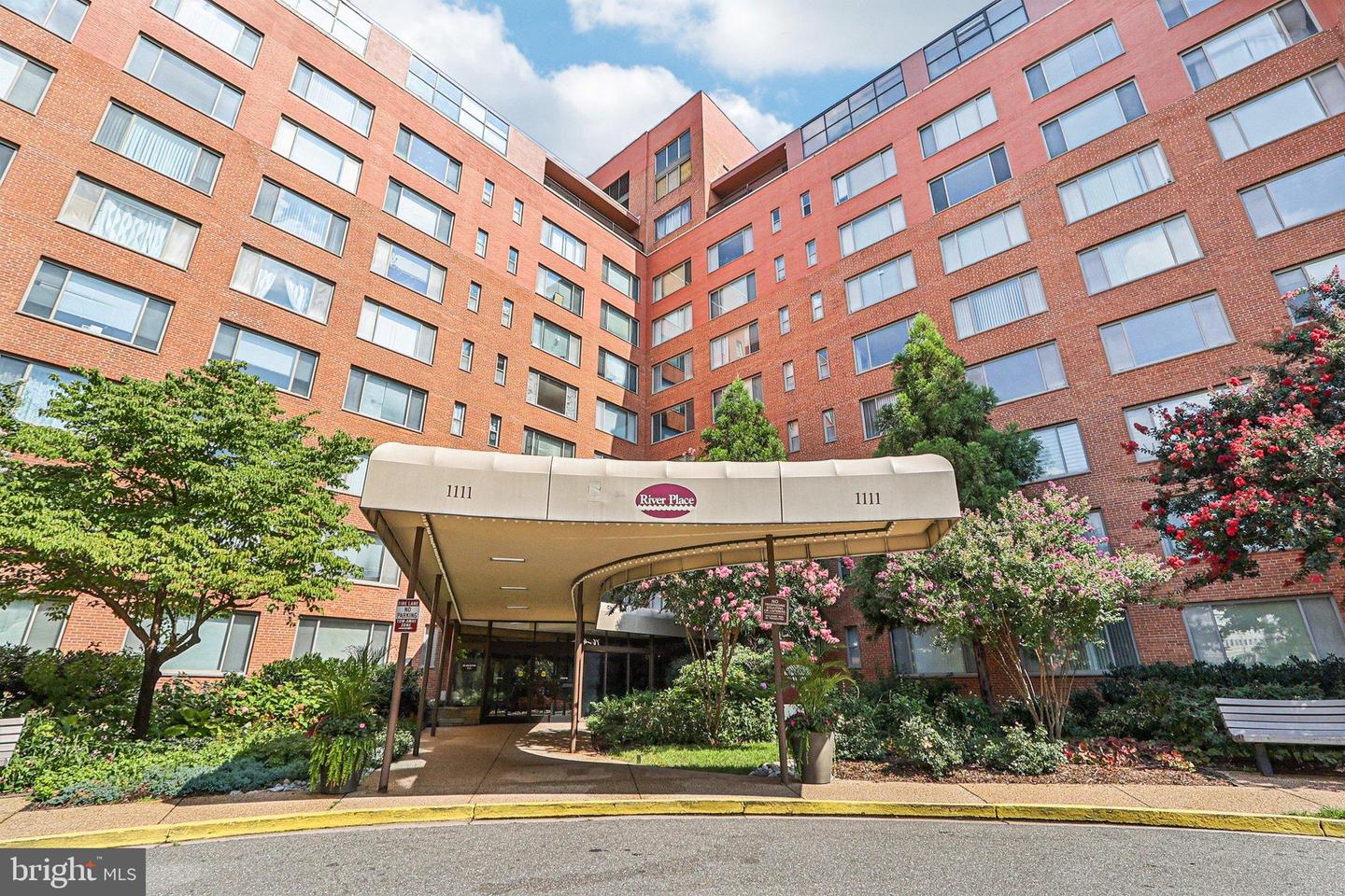 1111 Arlington Boulevard #431