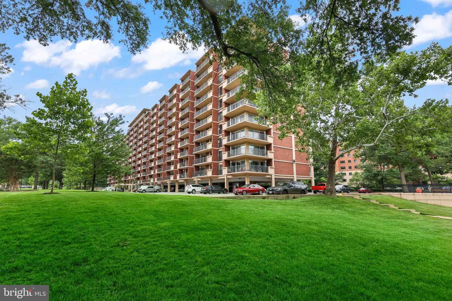 1300 Army Navy Drive #320