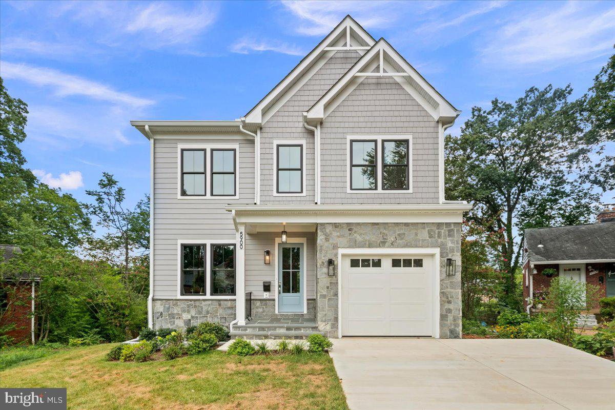 5900 9th Street N