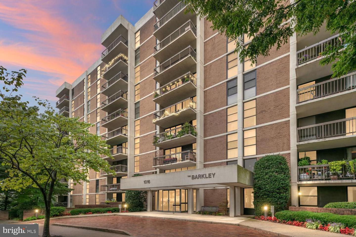 1016 S Wayne Street #302