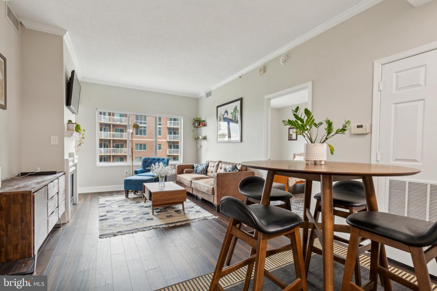 3101 N Hampton Drive #1414, Alexandria