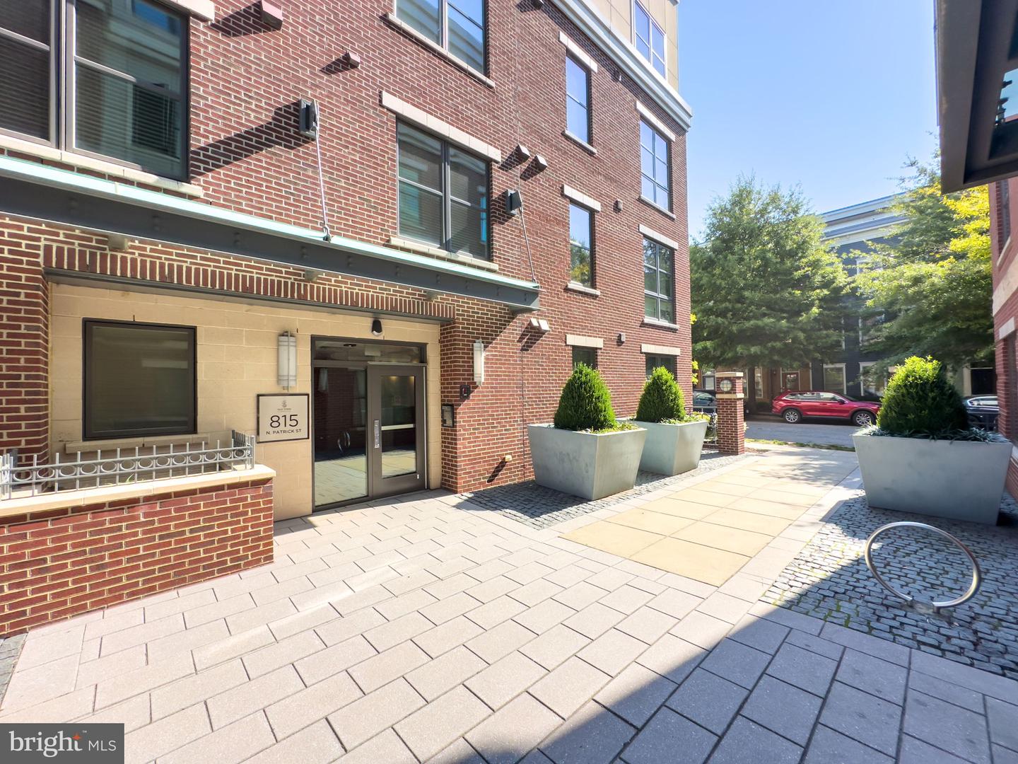 815 N Patrick Street N #304, Alexandria