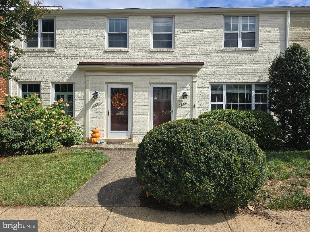 3759 Jason Avenue, Alexandria