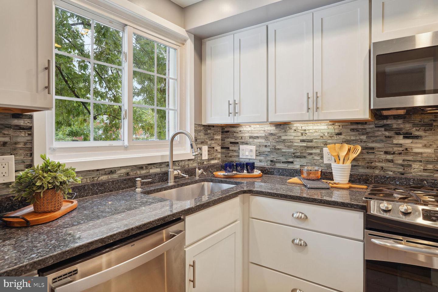 1613 Ripon Place, Alexandria