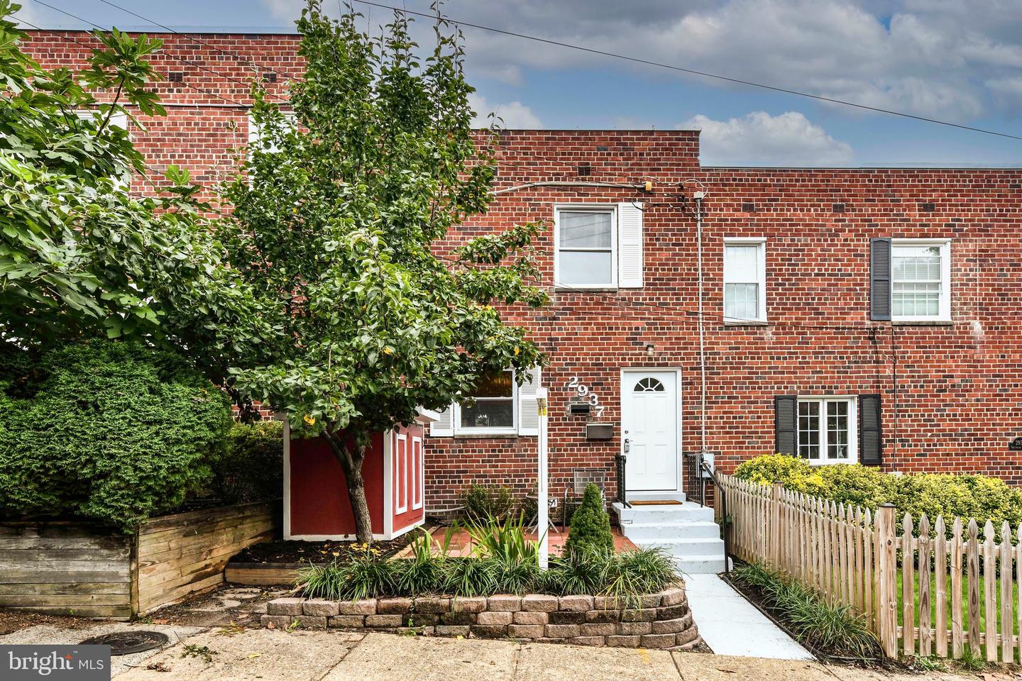 2937 Sycamore Street, Alexandria