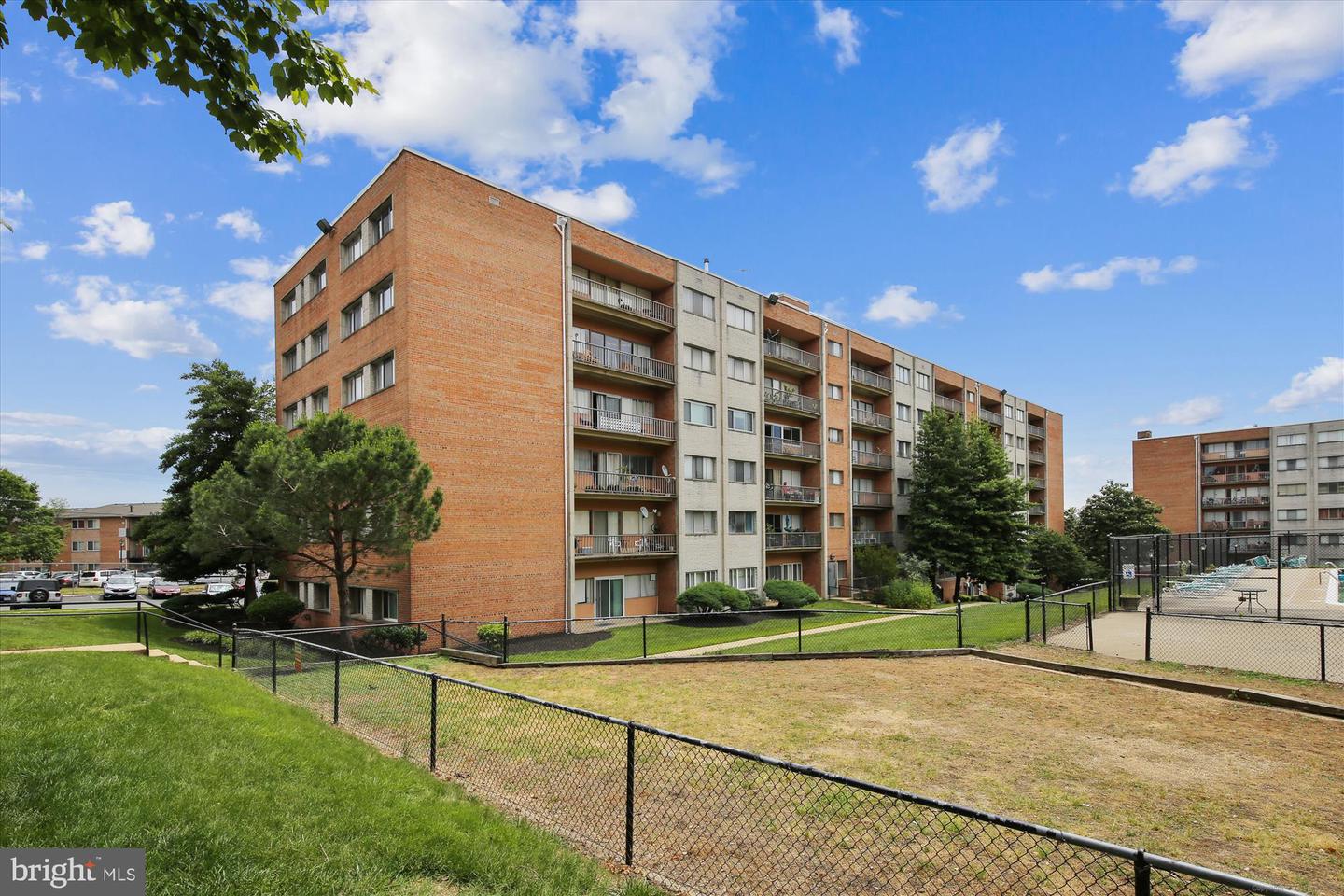 5831 Quantrell Avenue #509, Alexandria