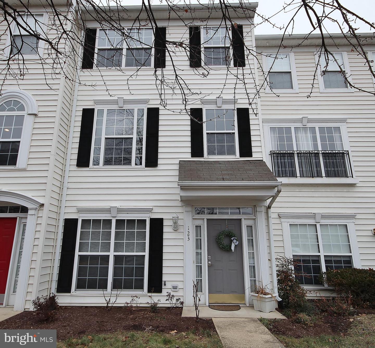 123 Cameron Parke Place, Alexandria