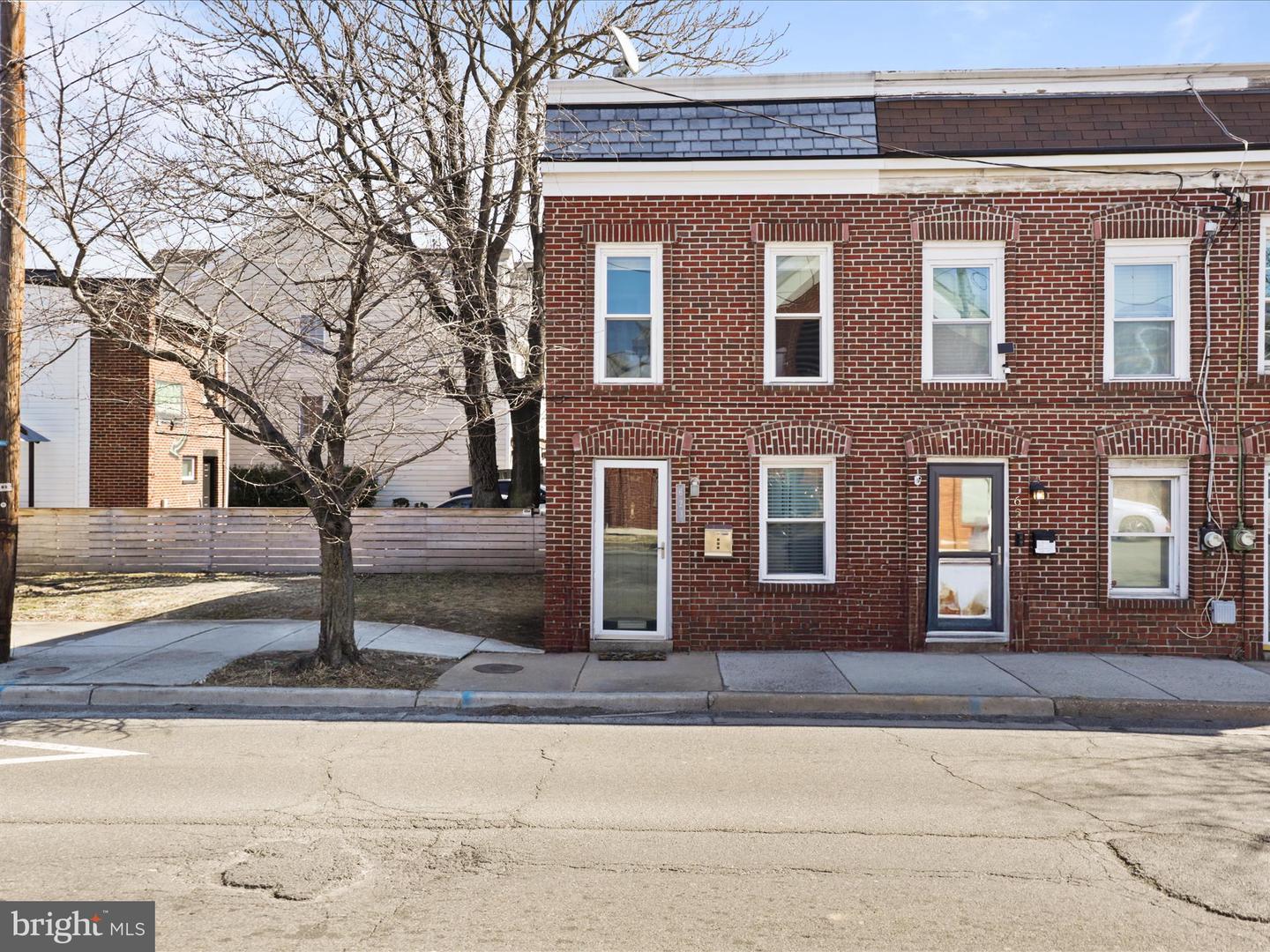 623 N Henry Street, Alexandria