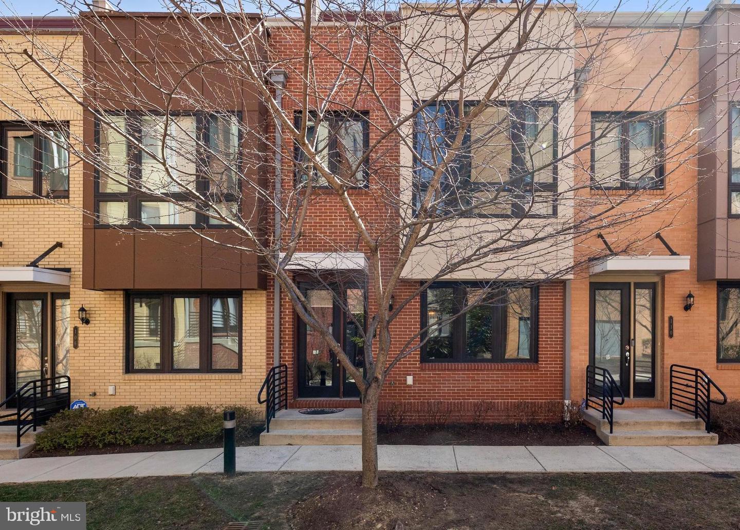 108 Cambria Walk, Alexandria