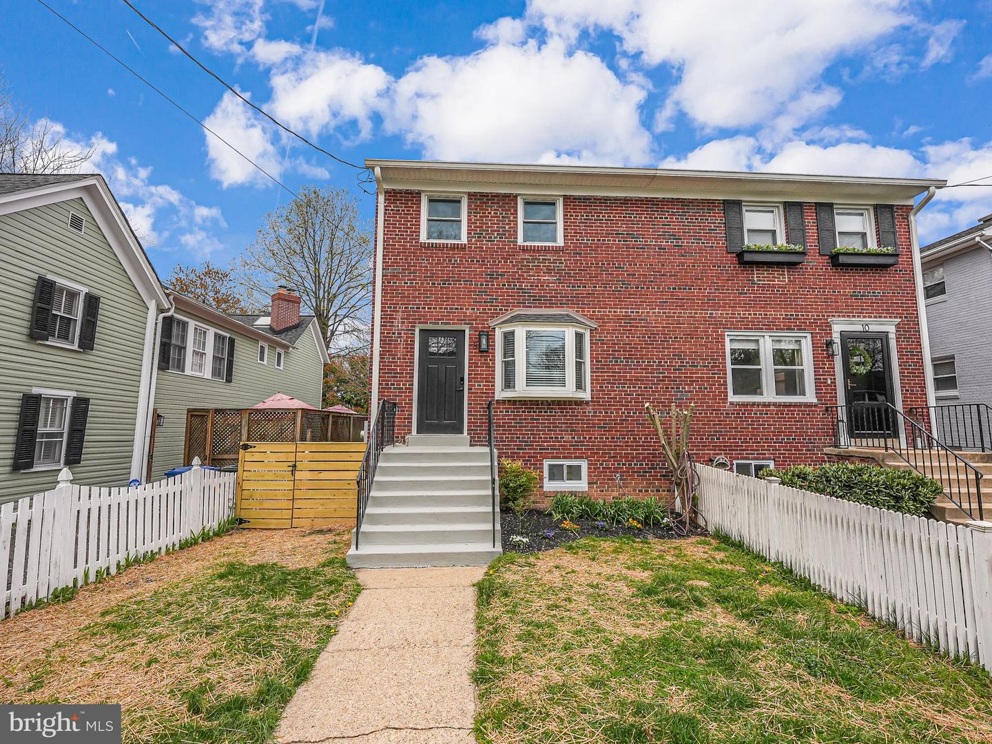8 E Glendale Avenue, Alexandria
