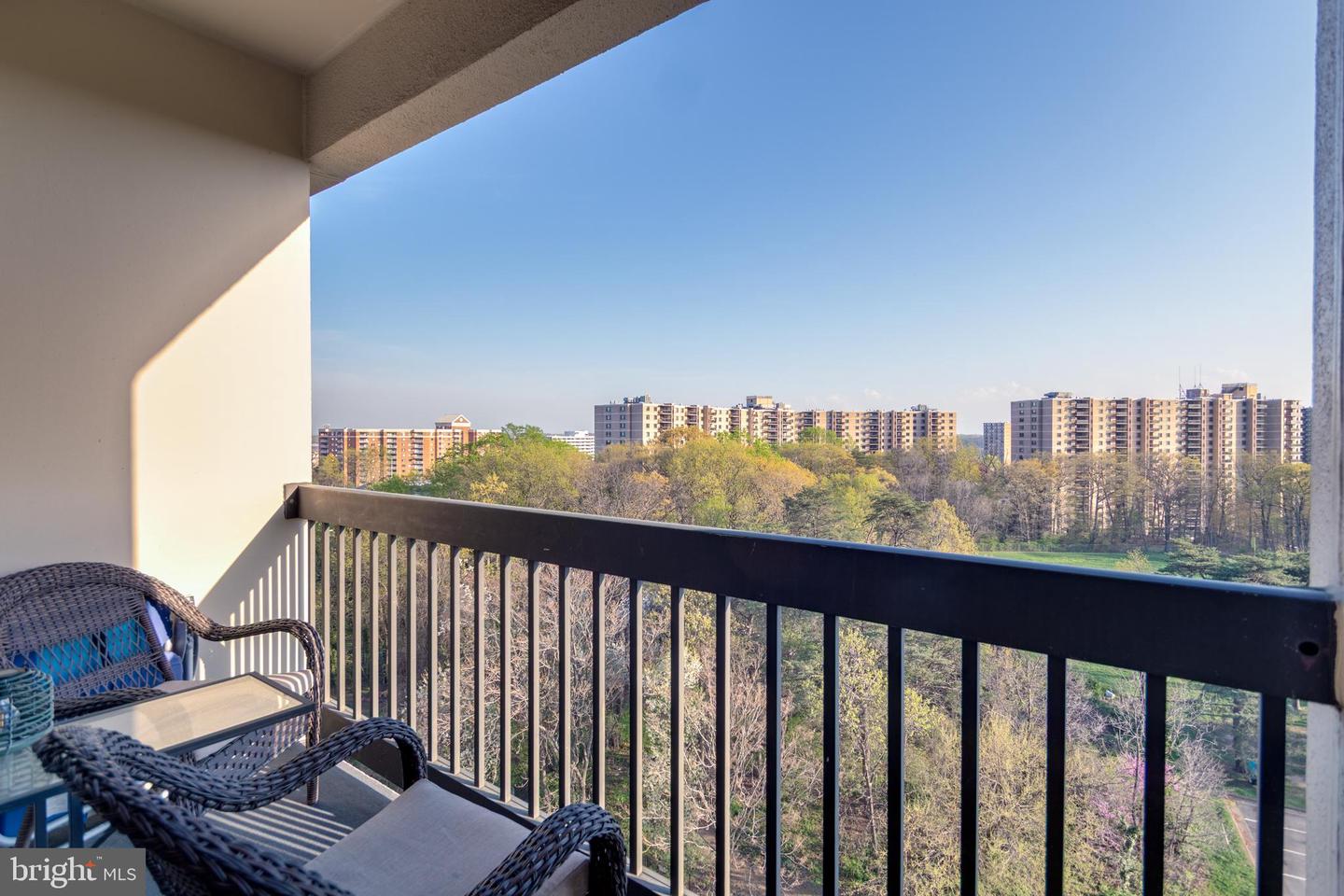 6300 Stevenson Avenue #1221, Alexandria