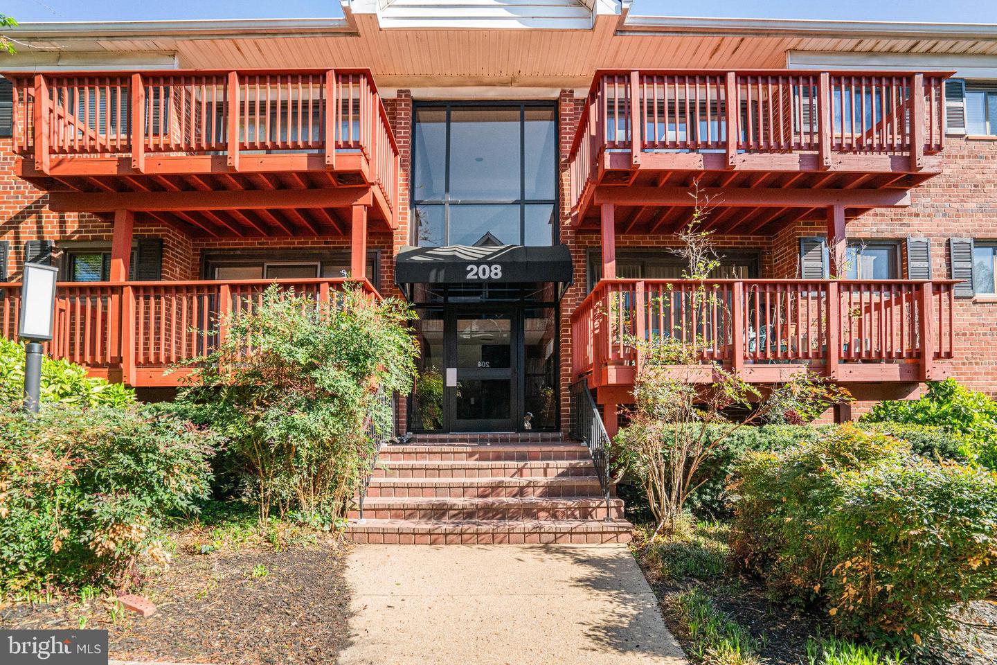 208 Skyhill Road #10, Alexandria