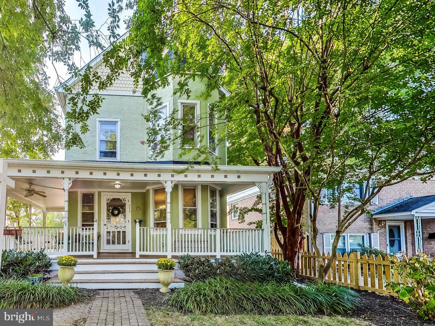 311 E Howell Avenue, Alexandria