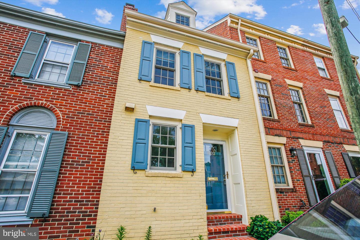 802 Bashford Lane, Alexandria