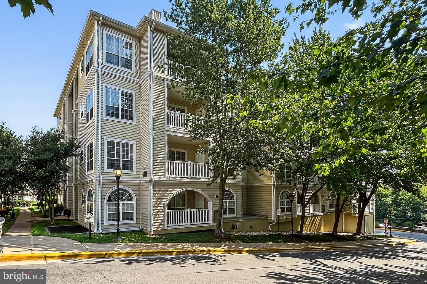 4551 Strutfield Lane #4215, Alexandria