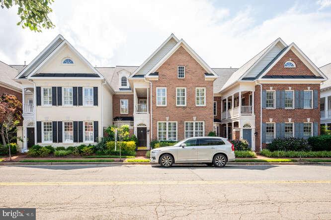 409 S Henry Street, Alexandria