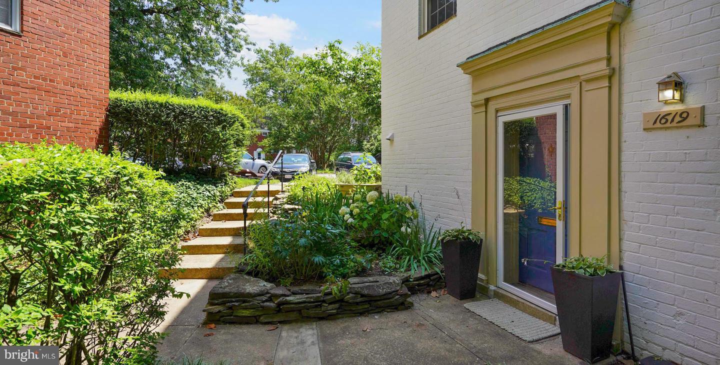 1619 Ripon Place, Alexandria
