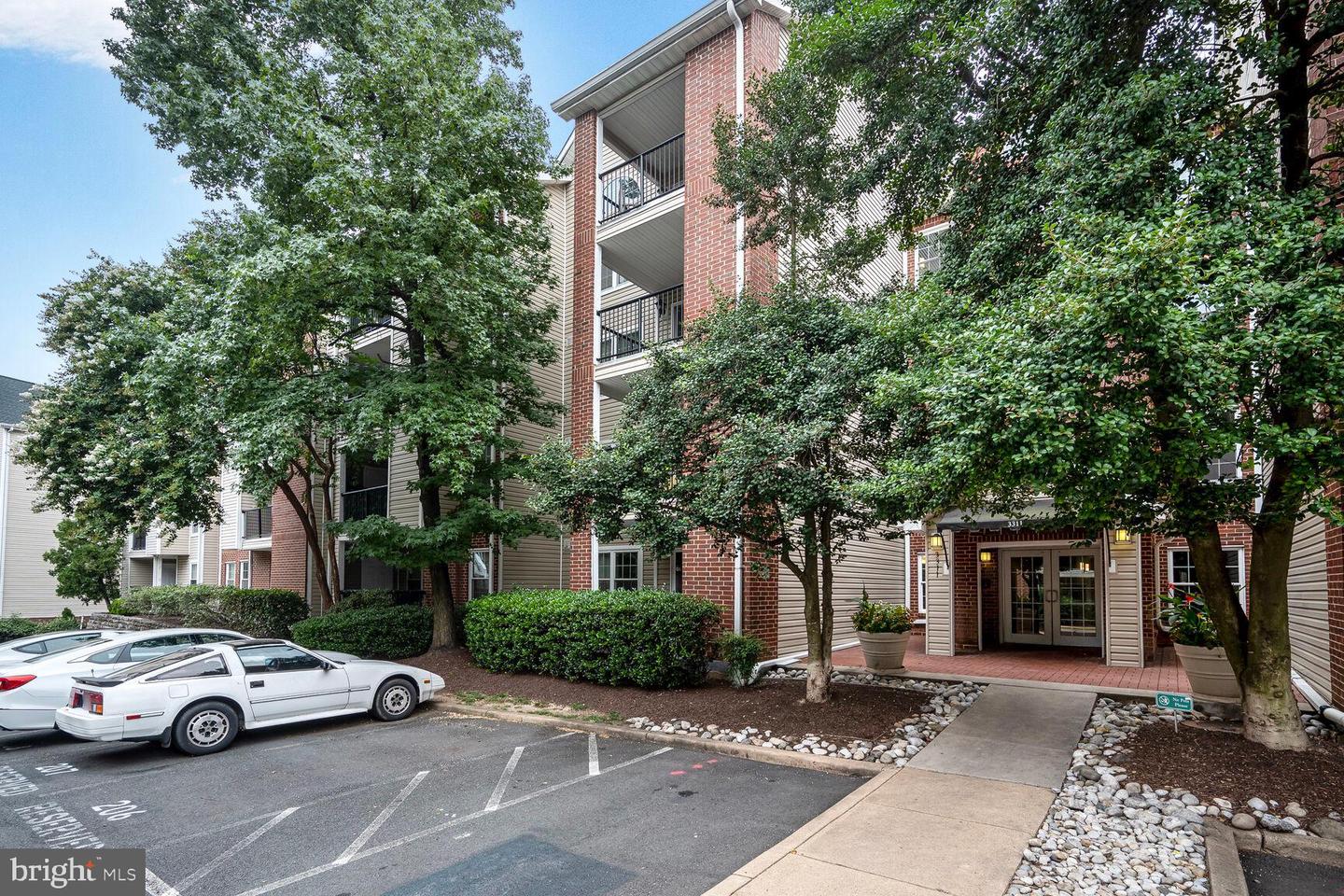 3311 Wyndham Circle #1193, Alexandria