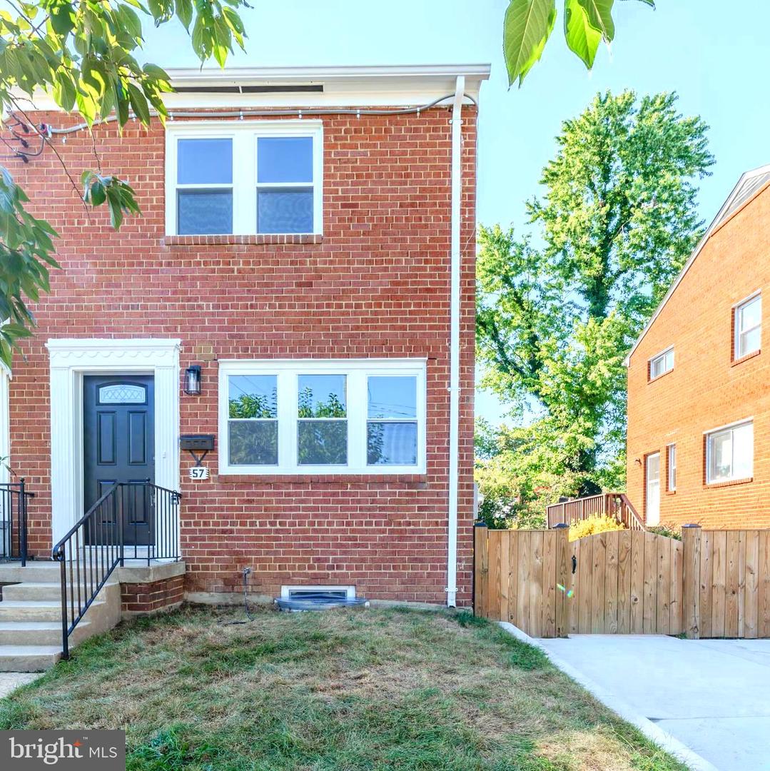 57 Garden Drive, Alexandria
